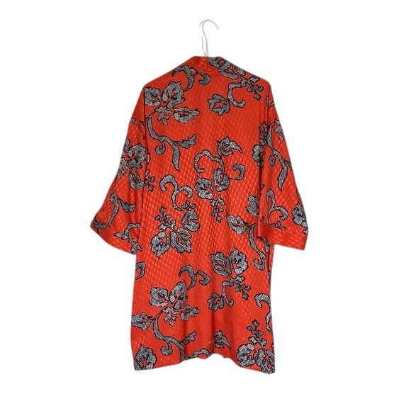 Chico’s Open Front Orange Black Graphic Print Kimono Jacket Size 1/Medium - Picture 4 of 9